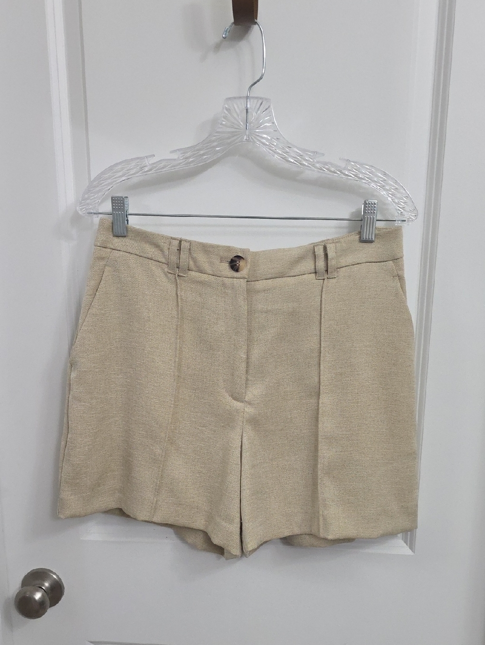 Vince Camuto Women's Tailored Beige Shorts - Classic High-Waist Style